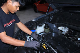 servis mobil hyundai panggilan
