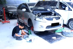 servis mobil mitsubishi panggilan