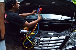 montir mobil toyota online